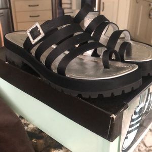 Donald J Pliner sandals